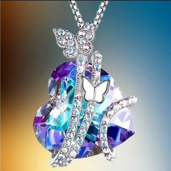Enchanting Heart Butterfly Necklace Delicate Craftsmanship & Timeless Style - Picture 8 of 11